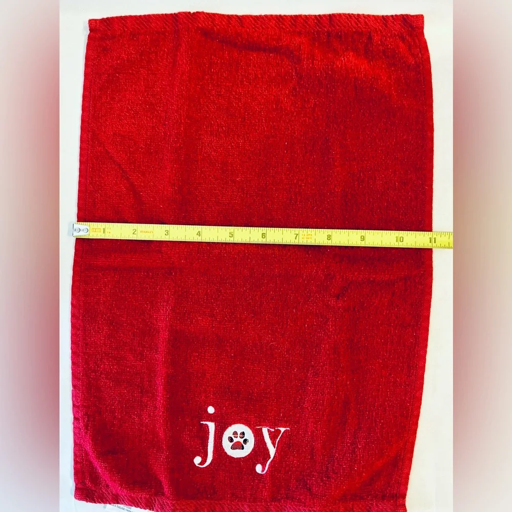 3 pc Essential Home Red Hand Towel Set Stitched Black Lab Dog paw print